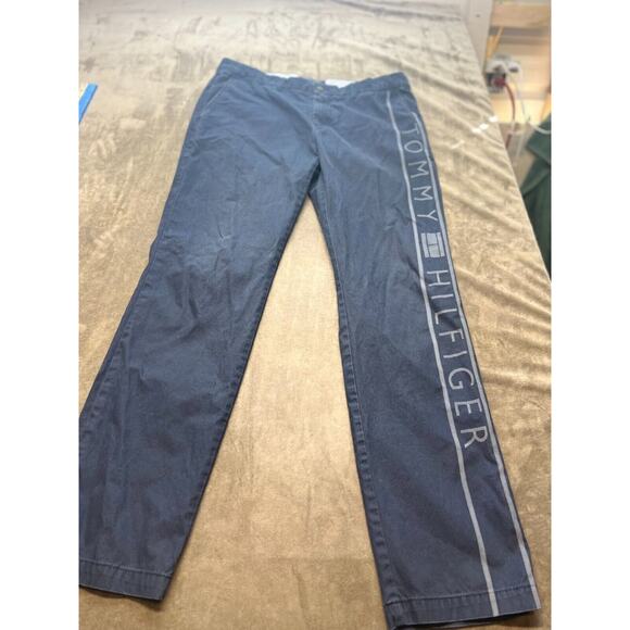 MENS TOMMY HILFIGER CUSTOM FIT LOGO CHINO PANTS NAVY BLUE SIZE 36 X 34 spell out - Picture 1 of 9